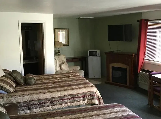 Fountain Of Youth Motel 3*